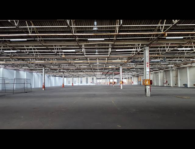 6,797M² WAREHOUSE TO LET IN BLACKHEATH INDUSTRIAL